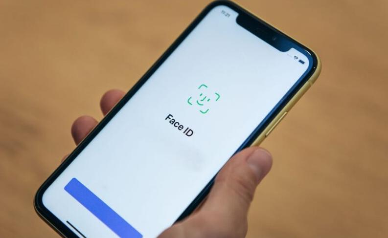 苹果屏下 Face ID 或在 iPhone 15 Pro 实现