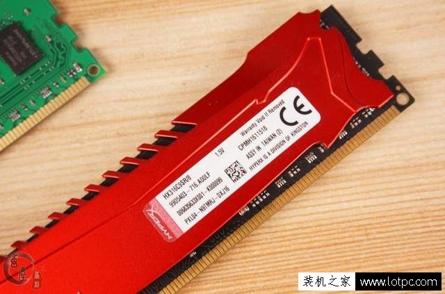 AMD专用条和普通内存条性能对比 AMD专用条与普通内存条差距不大